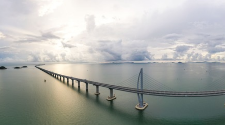 《粤港澳大湾区建设报告（2022）》发布 国际一流湾区建设步伐坚实有力