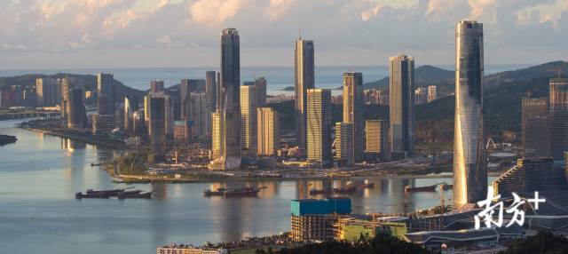 2020年7月，珠海横琴新区的建设正如火如荼进行中。