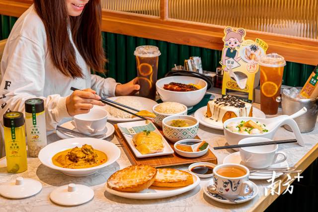 奶油猪、叉烧饭等都是翠华餐厅的推荐菜品。（受访者供图）