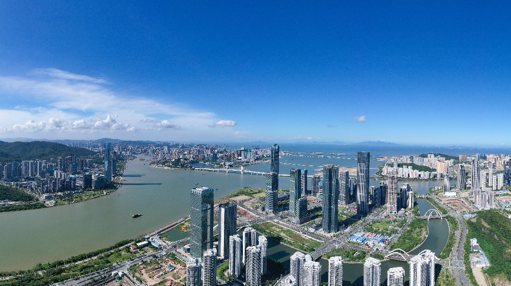 粤港澳代表委员热议四大合作平台建设 发挥试验示范作用引领粤港澳全面合作