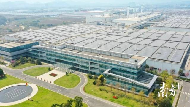 广汽埃安智能生态工厂入选达沃斯世界经济论坛（WEF）“全球灯塔网络”，成为全球仅此一座的新能源汽车灯塔工厂，代表着新能源汽车制造的全球趋势和未来方向。