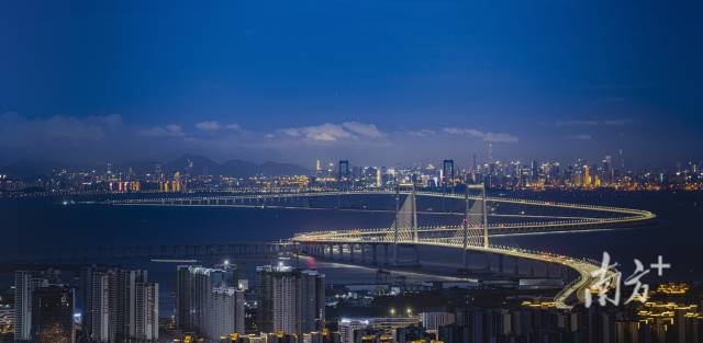 深中通道全景。