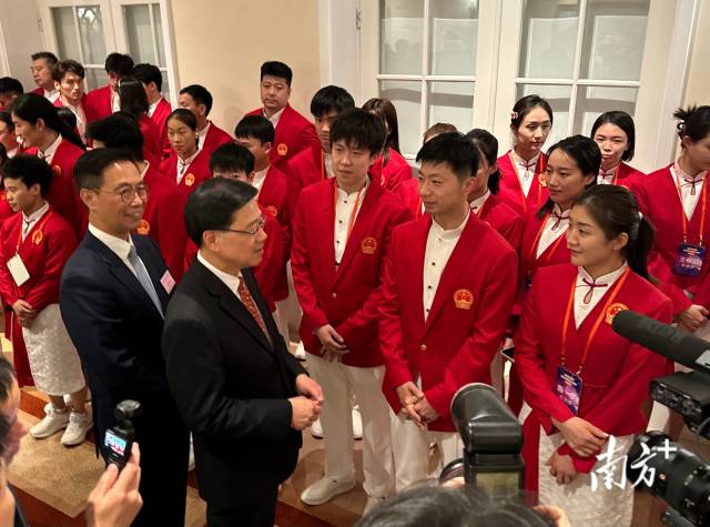 李家超欢迎内地奥运健儿访港