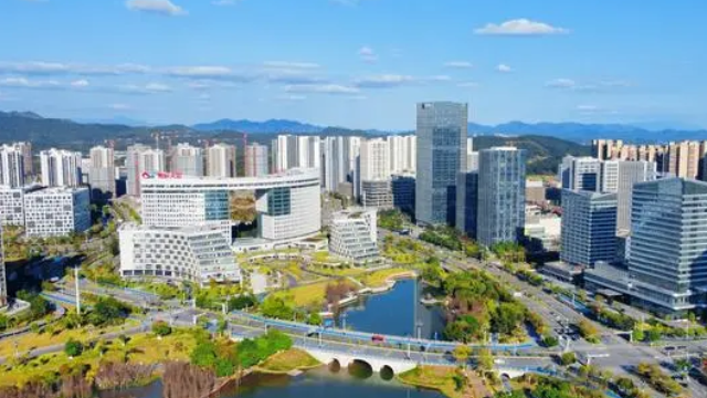 新加坡卫生部部长、广东—新加坡合作理事会新方联合主席王乙康：鼓励更多新加坡企业利用知识城开展新项目
