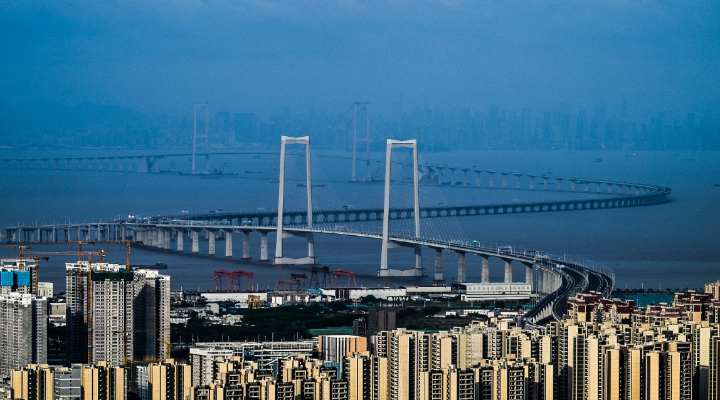 省自然资源厅党组书记、厅长胡建斌：统筹保障发展与保护资源 支撑广东现代化建设