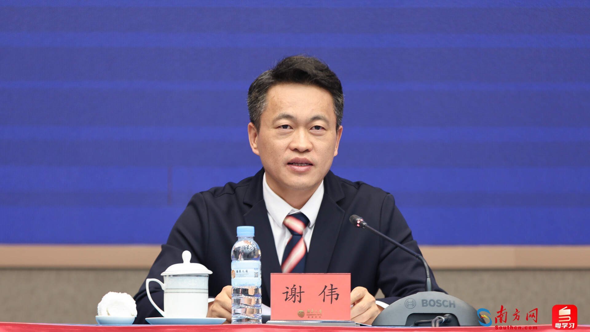 广州南沙开发区党工委副书记谢伟。