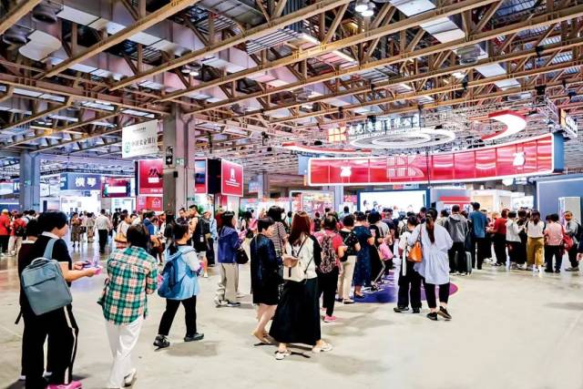 南光集团旗下会展公司举办的一场两地办展会。图/受访者提供