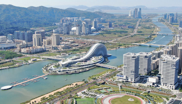 这是2024年11月26日拍摄的横琴天沐琴台（无人机照片）。新华社记者 邓华 摄