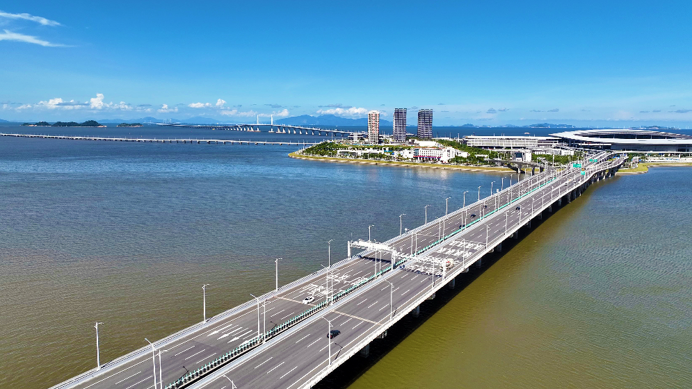 港珠澳大桥2024年客流车流双双创新高