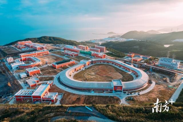 国家两大科学装置的项目建设现场