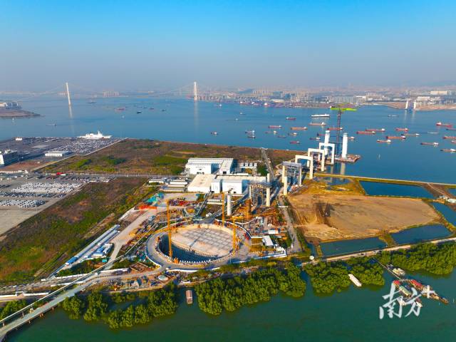 狮子洋通道建设现场。