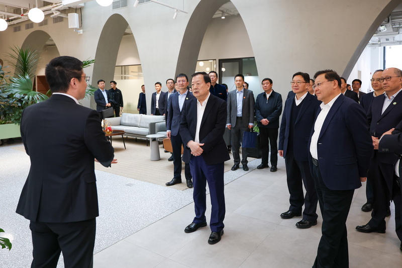 夏宝龙走访深圳晶泰科技有限公司