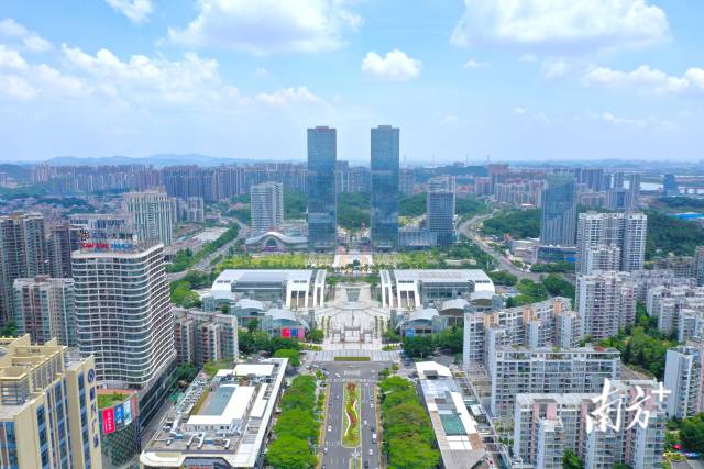 江门中心城区。 南方+ 杨兴乐 摄
