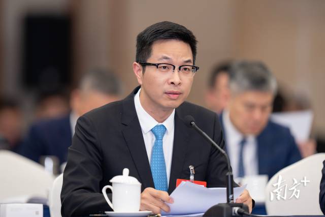 全国人大代表、广东鼎泰机器人科技有限公司研发部经理李政：设立机器人产业专项基金 支持“卡脖子”技术攻关