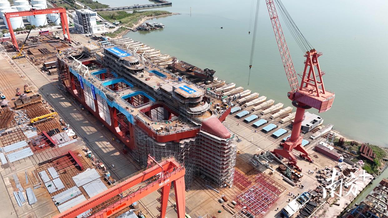 全球首艘水体自然交换型深远海养殖工船