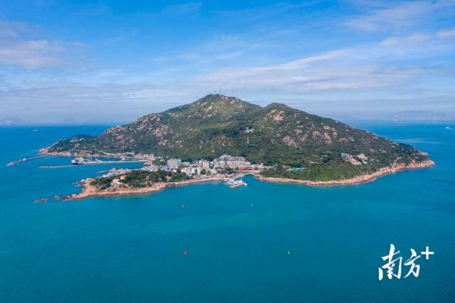 美丽的外伶仃岛。