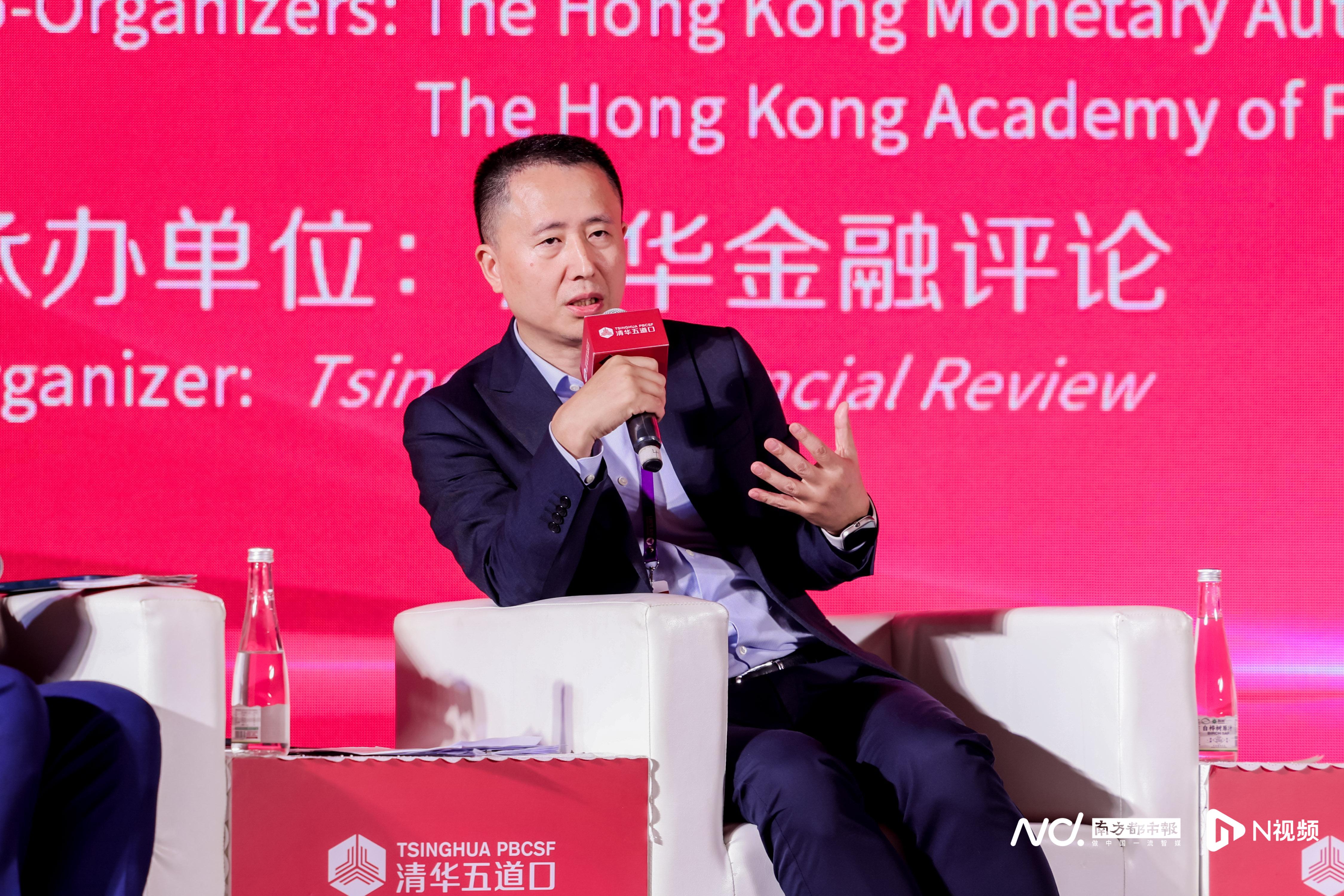深圳市委金融委员会办公室常务副主任、市委金融工作委员会常务副书记、市地方金融管理局局长 时卫干