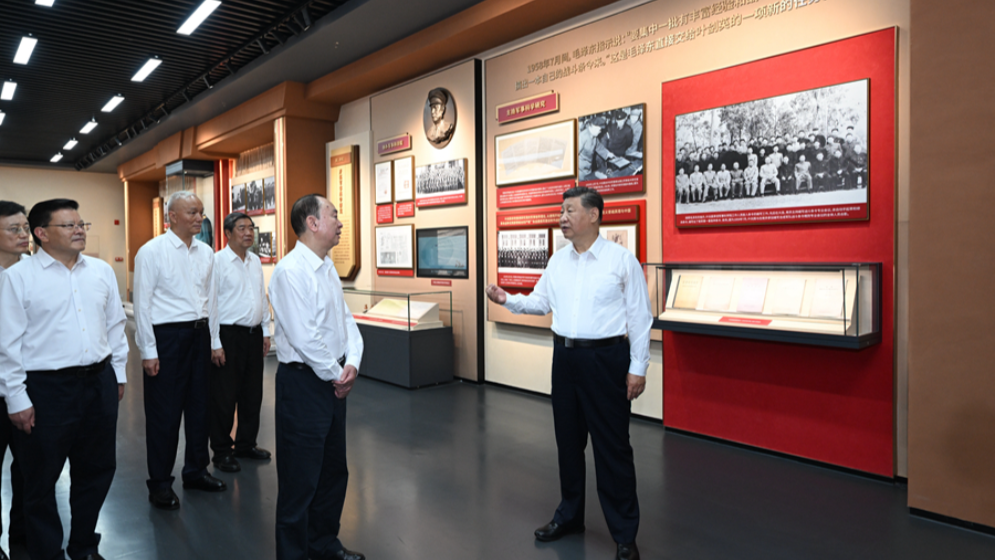 习近平在广东考察时强调 深入学习宣传贯彻党的二十届四中全会精神 以全面深化改革开放推动高质量发展